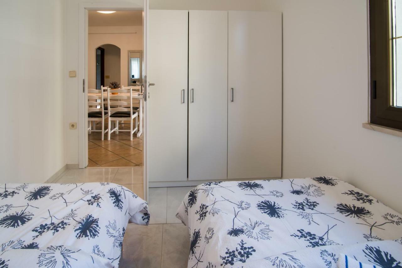Apartman Babic Krk Town Exterior foto